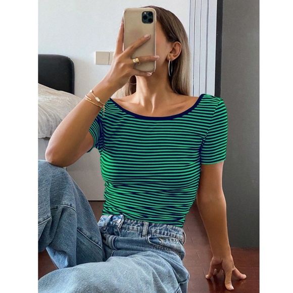 Green and Navy Low Cut Back Short Sleeve Tee Shirt - Picture 5 of 6